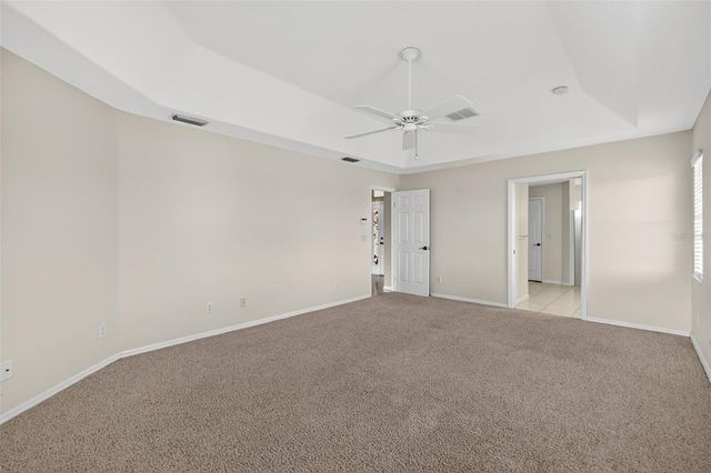 5524 SADDLEBACK COURT, Lady Lake, FL 32159