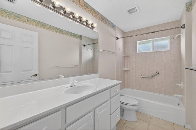 5524 SADDLEBACK COURT, Lady Lake, FL 32159