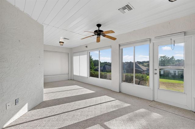 5524 SADDLEBACK COURT, Lady Lake, FL 32159