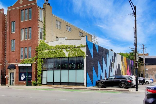 815 N Milwaukee Avenue, Chicago, IL 60642
