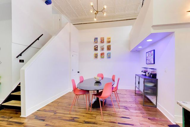 815 N Milwaukee Avenue, Chicago, IL 60642