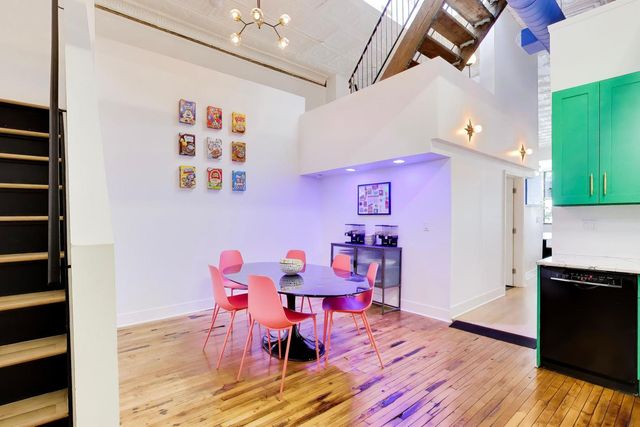 815 N Milwaukee Avenue, Chicago, IL 60642