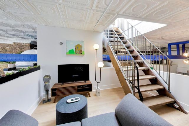 815 N Milwaukee Avenue, Chicago, IL 60642