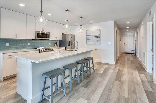 15305 1ST STREET E 305, Madeira Beach, FL 33708