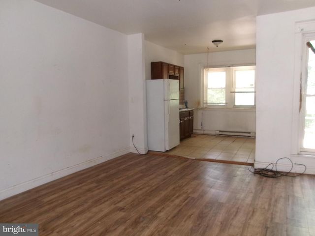 5829 WARRINGTON AVE, Philadelphia, PA 19143