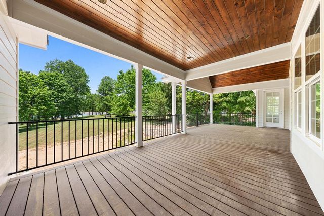 707 Vickery Street Extension, Hartwell, GA 30643