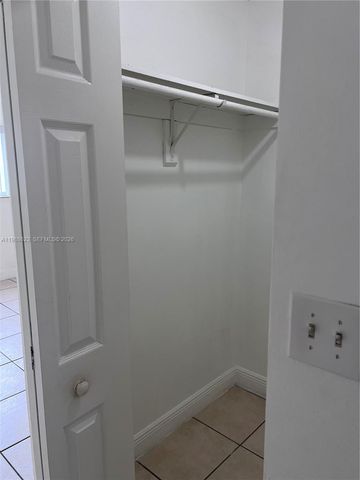 2750 W 76th Street 208, Hialeah, FL 33016