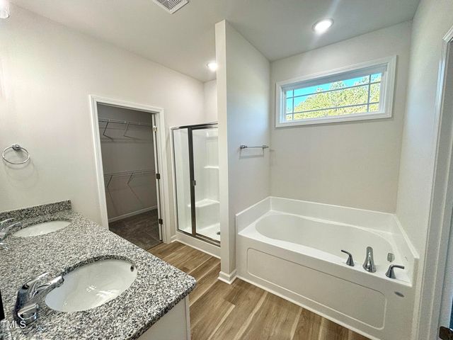 427 Earnest Way L24, Kenly, NC 27542