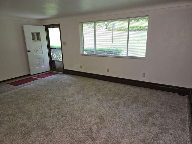 11255 Brokers LANE, North Huntingdon, PA 15642