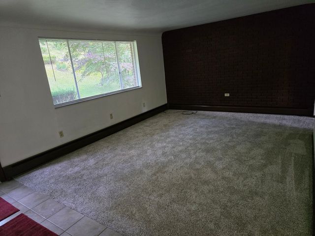 11255 Brokers LANE, North Huntingdon, PA 15642
