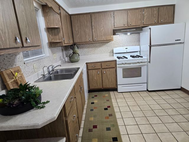 11255 Brokers LANE, North Huntingdon, PA 15642