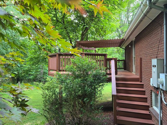 11255 Brokers LANE, North Huntingdon, PA 15642