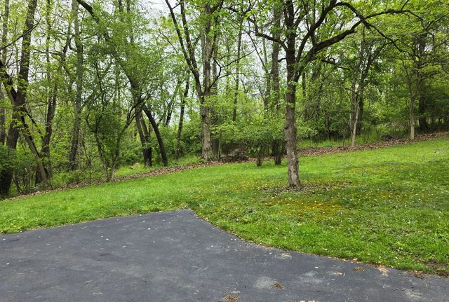 11255 Brokers LANE, North Huntingdon, PA 15642