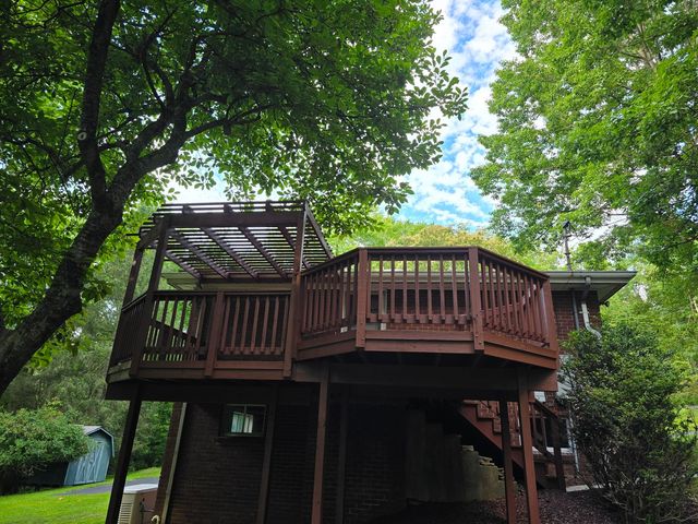 11255 Brokers LANE, North Huntingdon, PA 15642