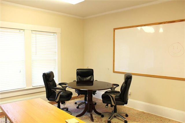 906 S Main Street, Burlington, NC 27215