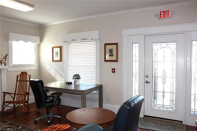 906 S Main Street, Burlington, NC 27215