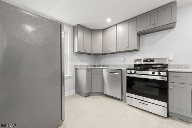 23 Reese Ct, Phillipsburg Town, NJ 08865