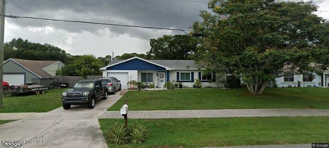 1671 Charles Boulevard NE, Palm Bay, FL 32907