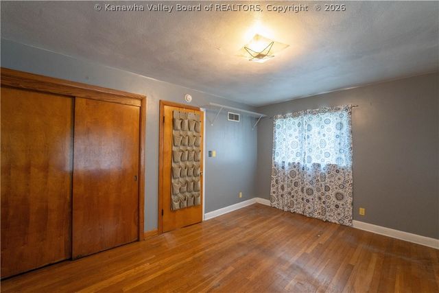 929 Park Street, St Albans, WV 25177