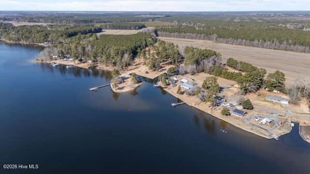 835 Foreman Lane, Belhaven, NC 27810