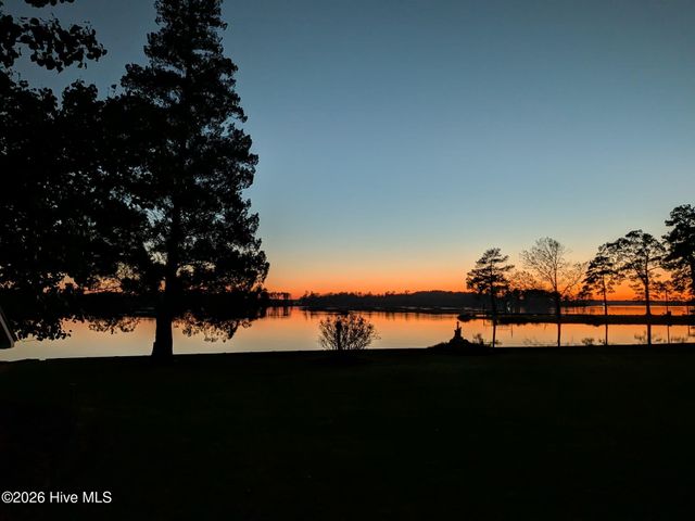 835 Foreman Lane, Belhaven, NC 27810