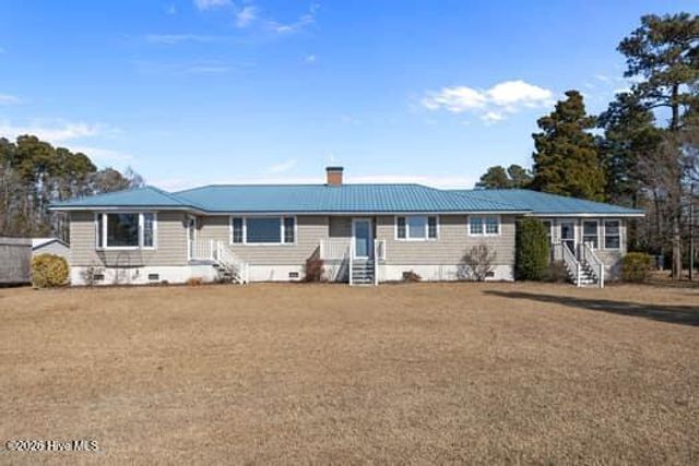 835 Foreman Lane, Belhaven, NC 27810