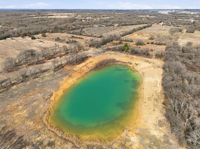 935 County Road 404, Alvarado, TX 76009