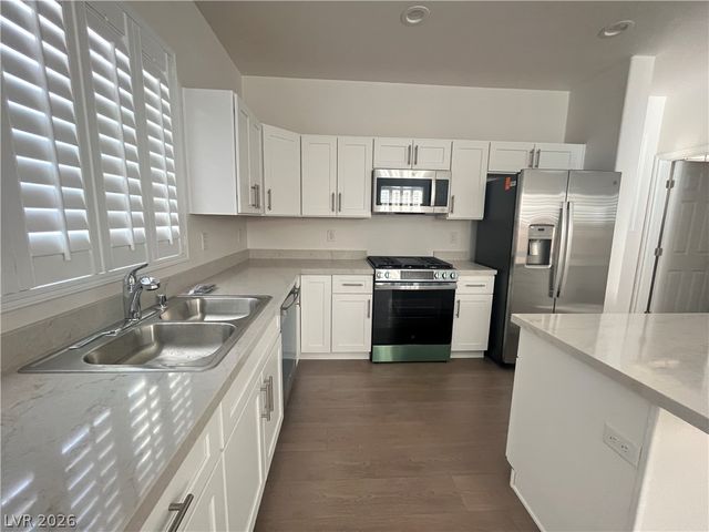 1972 HOLLYWELL Street, Las Vegas, NV 89135