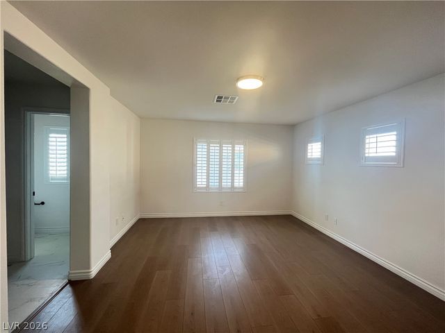 1972 HOLLYWELL Street, Las Vegas, NV 89135