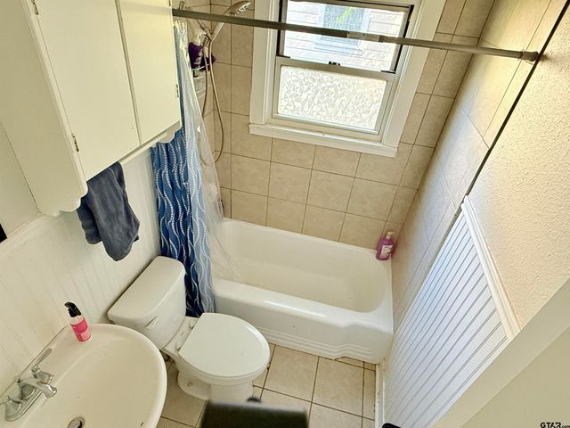 3014 Crestview St, Tyler, TX 75701