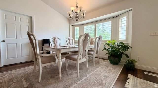 1528 E BUTTERCUP DR, Sandy, UT 84092