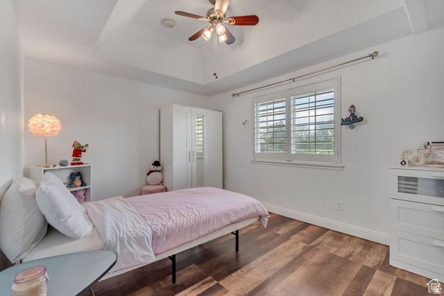 1528 E BUTTERCUP DR, Sandy, UT 84092