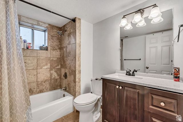 1528 E BUTTERCUP DR, Sandy, UT 84092
