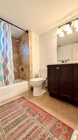 1528 E BUTTERCUP DR, Sandy, UT 84092