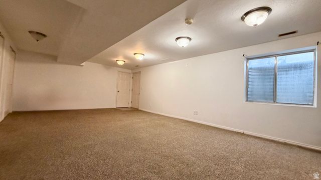 1528 E BUTTERCUP DR, Sandy, UT 84092