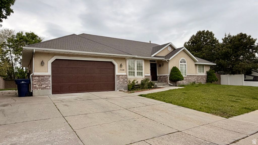 1528 E BUTTERCUP DR, Sandy, UT 84092