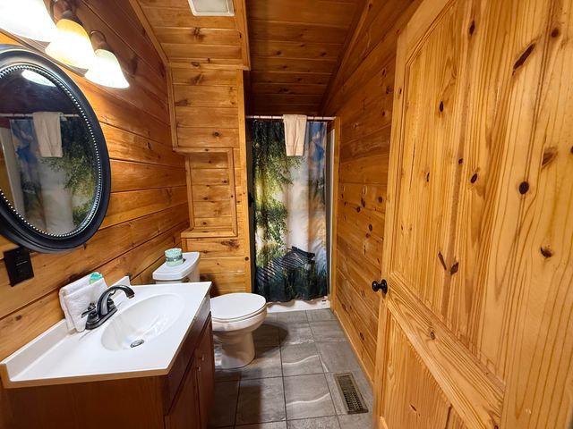 111 Lookout Ridge Road, Rogers, KY 41365