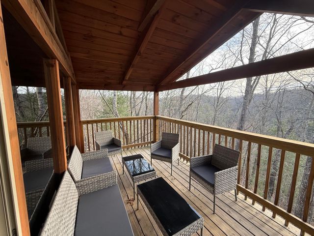 111 Lookout Ridge Road, Rogers, KY 41365