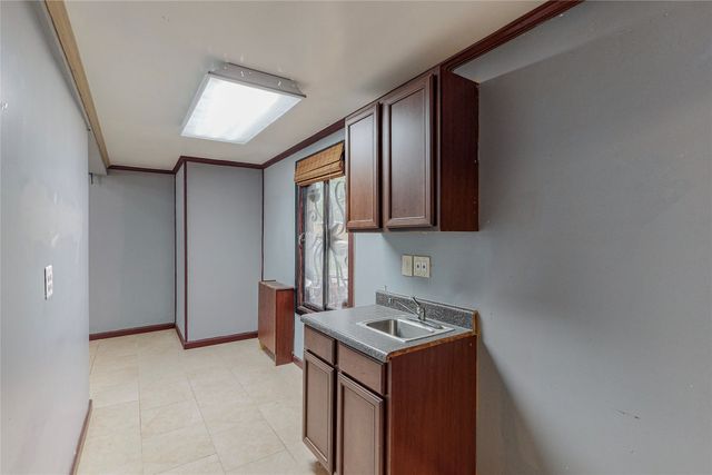 847 S 15th Street Comm, Corsicana, TX 75110