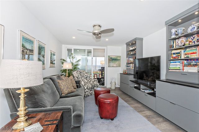 25801 Lake Shore Boulevard 112, Euclid, OH 44132