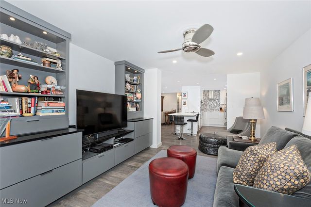 25801 Lake Shore Boulevard 112, Euclid, OH 44132