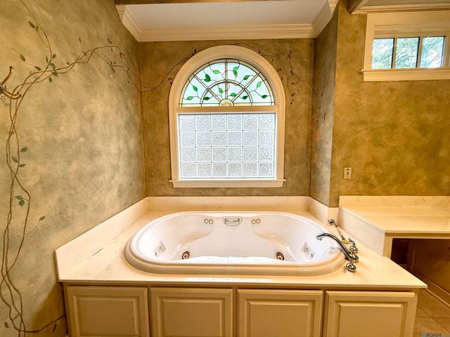 1831 Old Plantation Ln, Baton Rouge, LA 70806