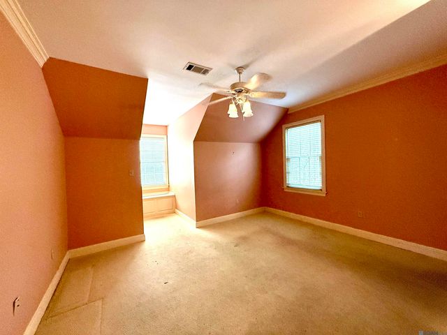 1831 Old Plantation Ln, Baton Rouge, LA 70806