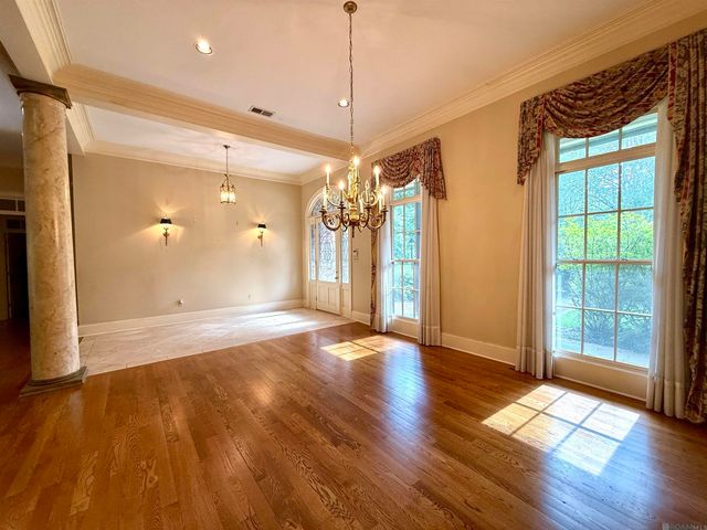 1831 Old Plantation Ln, Baton Rouge, LA 70806
