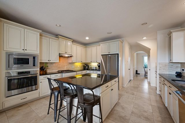4627 Miramar Drive, League City, TX 77573