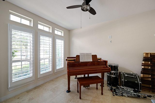 4627 Miramar Drive, League City, TX 77573