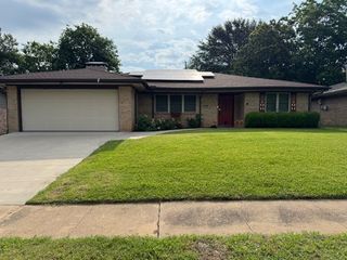 2329 Diana Drive, Sherman, TX 75092