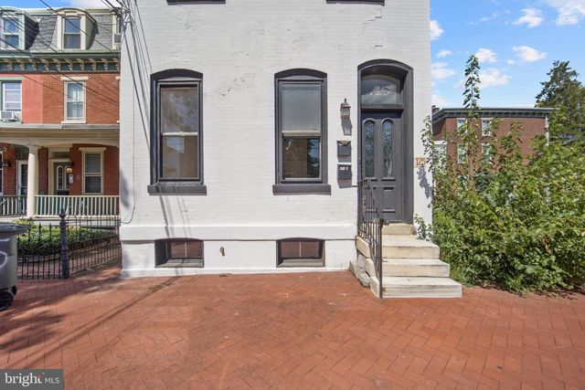 125 LINDEN ST, Camden, NJ 08102