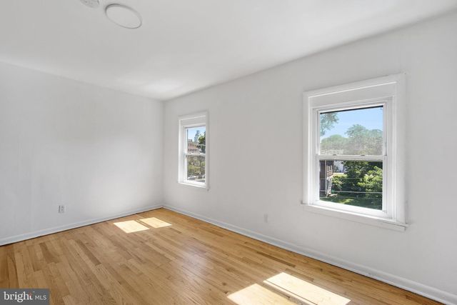 125 LINDEN ST, Camden, NJ 08102