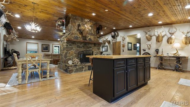 698 Hoot Owl Lane, Grandin, MO 63943